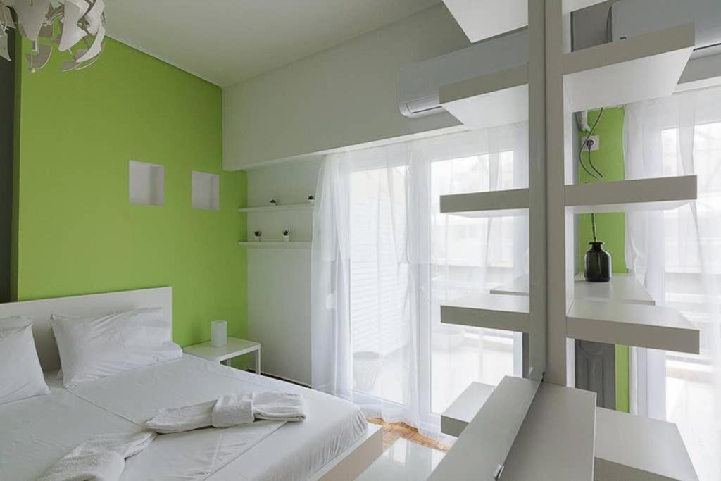 Sunlit 2Br Oasis In Metaxourghio 3Min From Metro Appartement Athene Buitenkant foto